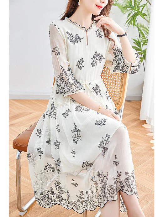 刺绣收腰桑蚕丝顺纡缎圆领中长裙ZS-5328 商品图2