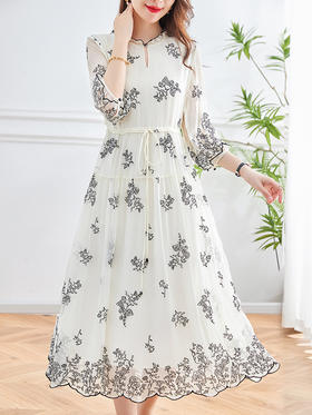 刺绣收腰桑蚕丝顺纡缎圆领中长裙ZS-5328