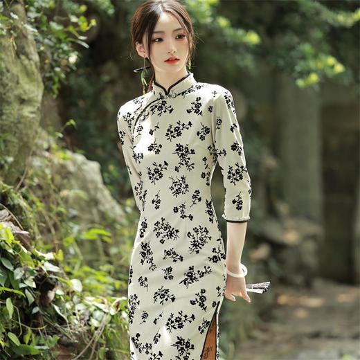 2023秋季新款雪花绒植绒花边中长款旗袍连衣裙复古改良老上海旗袍 商品图0