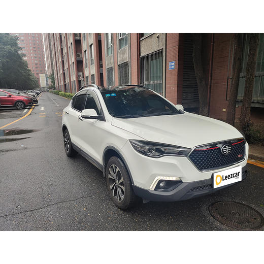 奔腾 X80 1.8T 自动运动型【长租-北京】 商品图2