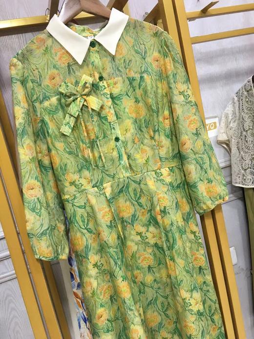 C6104       韩版气质减龄印花收腰显瘦娃娃领连衣裙（特价不退换） 商品图4