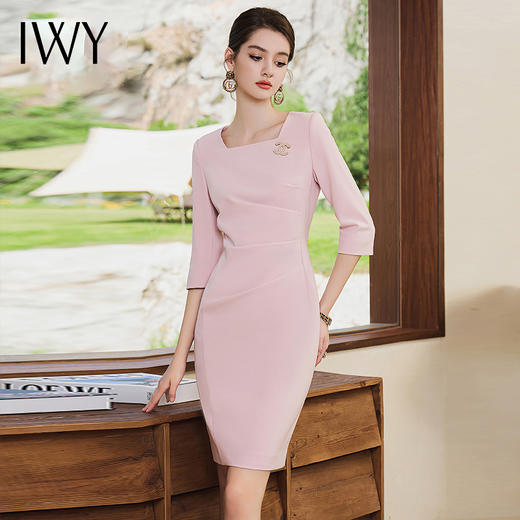 IWY/气质连衣裙女神范裙子女夏季新款法式高级感粉色西装裙显瘦Q961 商品图2