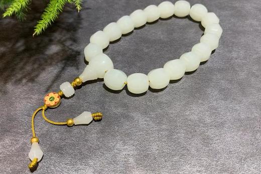 【御珠宫坊·传承系列】羊脂白玉十八子手持珠 商品图0