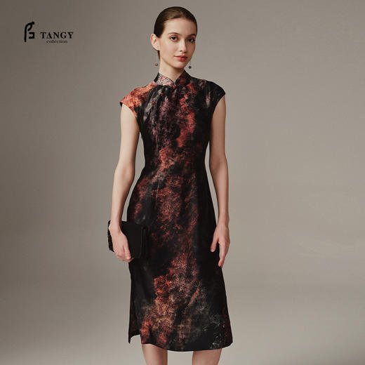 TANGY Collection天意高端2023秋季新品染秋系列女士连衣裙 商品图0