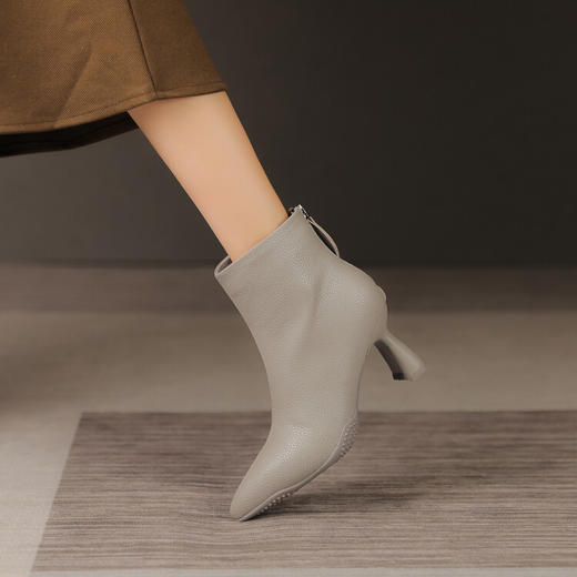 阿么手工女鞋尖头真皮高跟短靴女7.5CM百搭职业法式气质裸靴时尚 商品图2