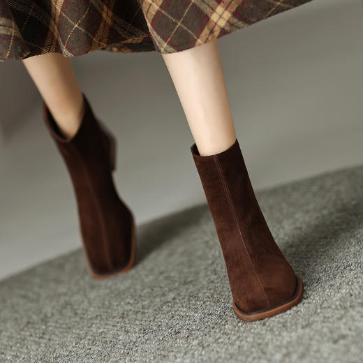 阿么手工女鞋复古真皮切尔西短靴小方头百搭5CM气质英伦风时装靴 商品图1