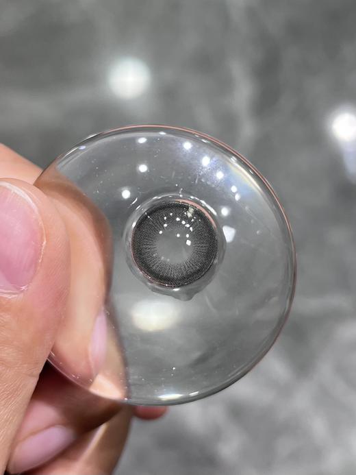 Favorr beauty 黑魔法 年抛 直径14.0 着色13.2 含水38% 基弧8.6 商品图3