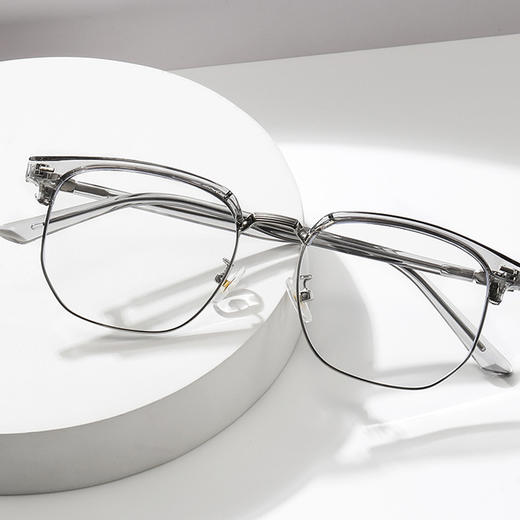 mikibobo 万人团购 成人款近视眼镜 防蓝光防辐射眼镜配镜 （请根据要求，备注完整度数，轴位，瞳距） 商品图1