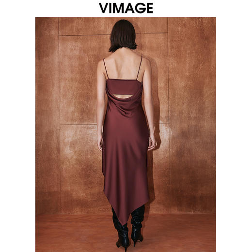 VIMAGE纬漫纪秋季新款气质性感荡领吊带开叉不规则裙摆礼服连衣裙V2077603 商品图4