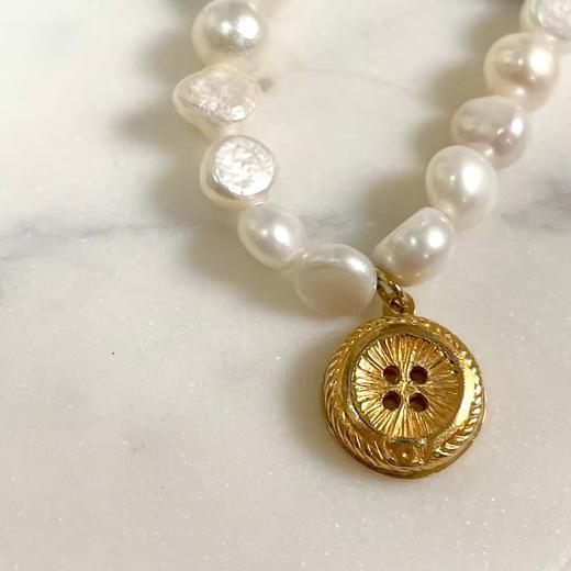 北京仓｜Gigi Paris-金色 双C logo-珍珠 Vintage纽扣 项链［法国设计师］ 商品图0