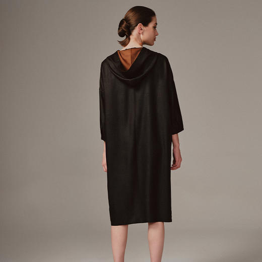 TANGY Collection天意高端2023秋季新品染秋系列连帽连衣裙 商品图2