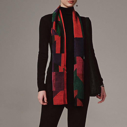 TANGY Collection天意高端2023秋季新品商场同款染秋系列女士桑蚕丝围巾 商品图2