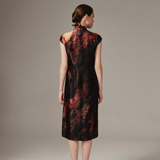 TANGY Collection天意高端2023秋季新品染秋系列女士连衣裙 商品图2