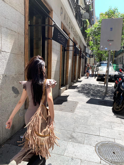 Read Nameless /流浪裙 商品图1