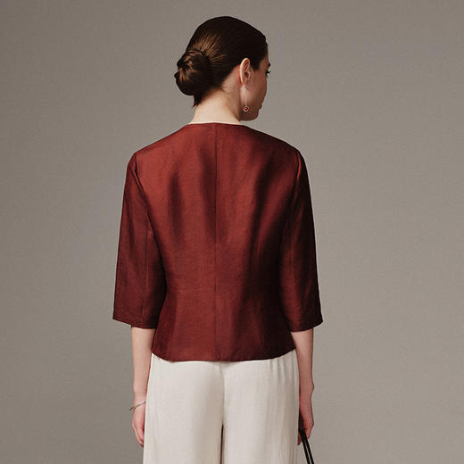 TANGY Collection天意高端2023秋季新品商场同款染秋系列植物染上衣 商品图2