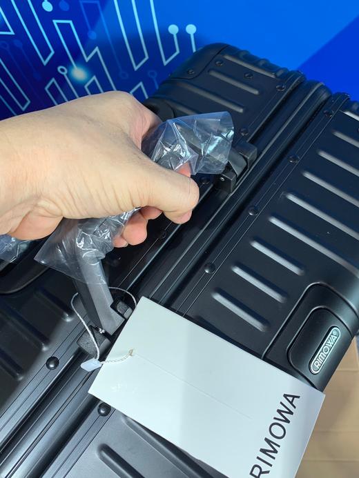 定制款 无质量问题不退还（下单48小时发货 ）默瓦拉杆箱-泰迪合作-铝镁合金箱体 商品图6