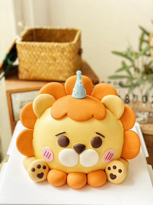 狮子座蛋糕，蓝风车动物有奶油入口即化，全部翻糖可食用手工装饰，提前48小时以上预定 商品图1