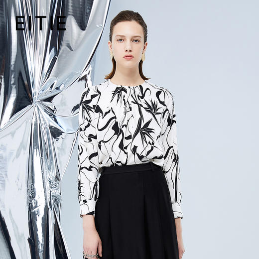 EITIE爱特爱秋季新品长袖时尚通勤复古印花小上衣7513214 商品图0