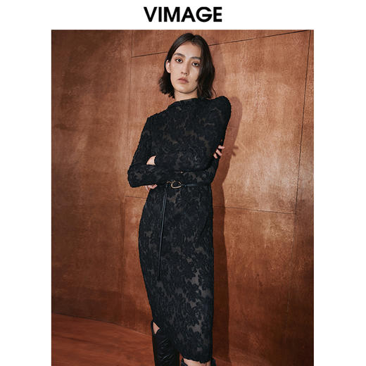 VIMAGE纬漫纪秋季新款时尚优雅通勤显瘦收腰蕾丝连衣裙V2007615 商品图1