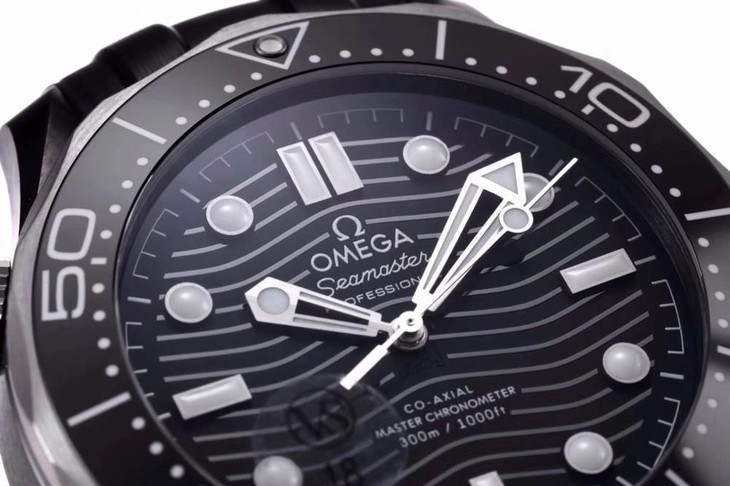 VS厂欧米茄海马300米「真陶瓷」版复刻表全新来袭