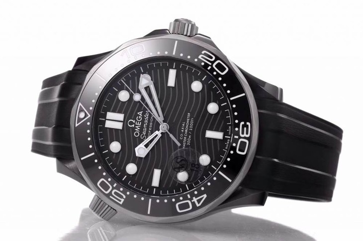 VS厂欧米茄海马300米「真陶瓷」版复刻表全新来袭