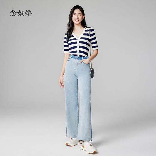 【商场同款】CNK4381   宽条纹黏胶锦纶 藏蓝色条纹 V领针织衫 商品图12