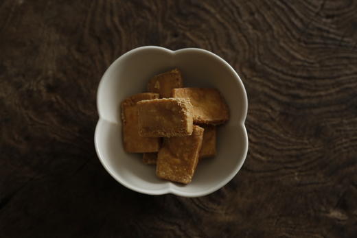 天野·四瓣 小花苑 草木灰釉 商品图1