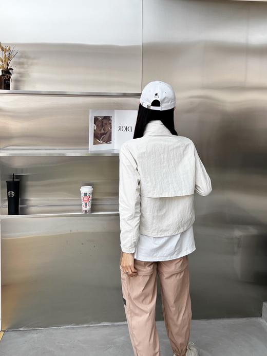 点此购买 lululemon女士连帽休闲短款瑜伽上衣 zc 263341 商品图7