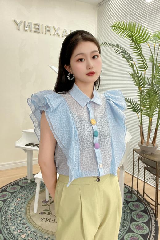 L1臣禾多巴胺穿搭亮色上衣K212051106 商品图0