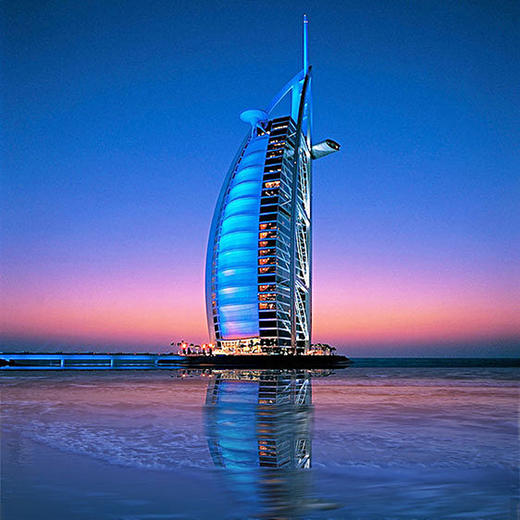 【阿联酋】迪拜+阿布扎比6天5晚（4-8人中文小团·登哈利法塔+世界第八大奇迹棕榈岛+参观七星帆船酒店+亚特兰蒂斯奢华晚餐+打卡八星酋长皇宫下午茶+大清真寺+卢浮宫+畅玩法拉利主题公园+黄金沙漠冲沙） 商品图5