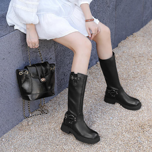 西遇长筒骑士靴女新款秋季马丁靴美式甜酷风棕色厚底机车靴子V0033838 商品图3