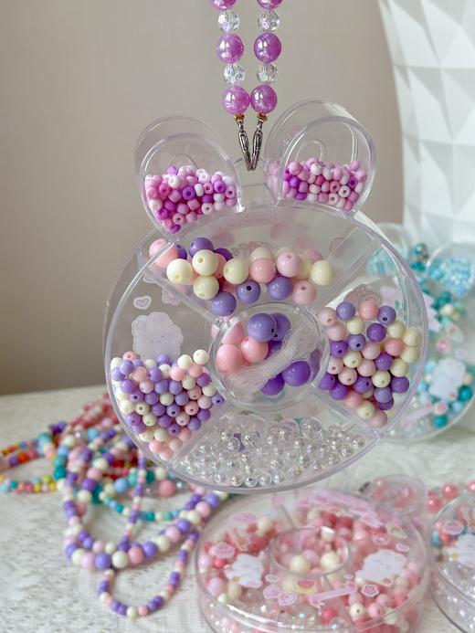 【小卷毛】甜甜圈炫彩DIY礼盒，打造属于自己的小首饰✅培养动手创造力，提高审美时尚感 ✅环保塑料材质✅可爱糖果色系，热烈而缤纷✅附赠小兔子收纳盒，可以制作出3条项链➕3条手链。 商品图9