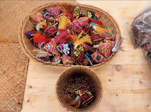 琼中黎锦-香茅草香包 商品图1