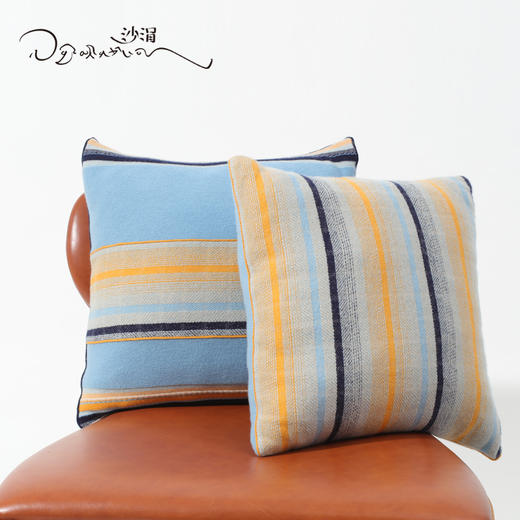 西藏手工艺氆氇羊绒抱枕SJF95P731W 商品图3