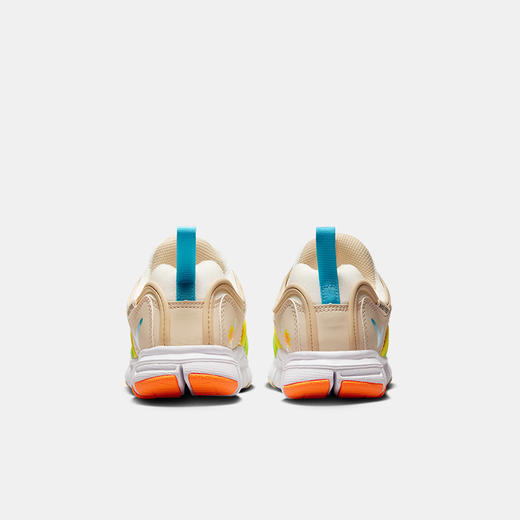 Nike Dynamo Free (PS) 幼童运动童鞋 FN8910 商品图4