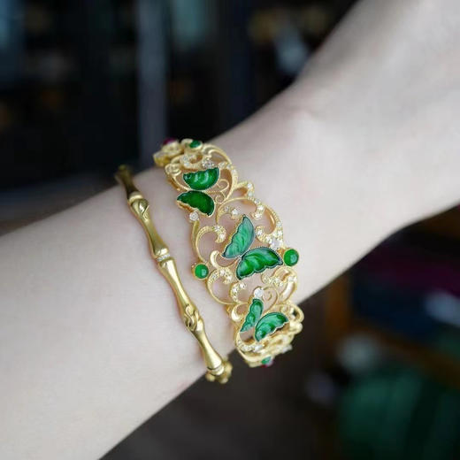 龢盒原创 无尽夏·繁花9K翡翠钻石蝴蝶手镯 商品图4