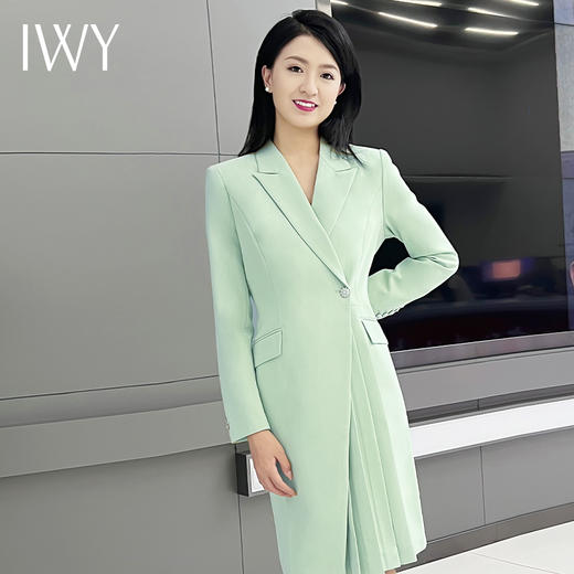 IWY/绿色百褶连衣裙女气质播音艺考主持人正装西装裙高端223198Q1 商品图1