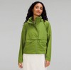 点此购买 lululemon女士连帽休闲短款瑜伽上衣 zc 263341 商品缩略图1