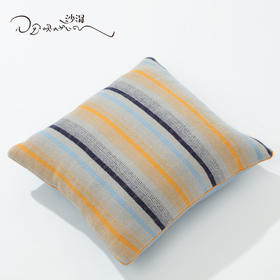 西藏手工艺氆氇羊绒抱枕SJF95P732W