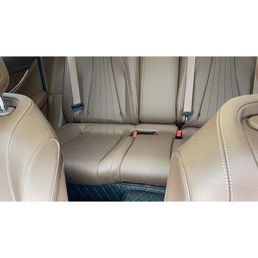 奔驰 E级 改款 E300L 尊贵型【长租-北京】 商品图7