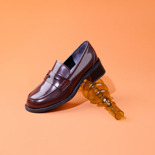 Safiya/索菲娅2023秋季新品英伦圆头粗跟百搭一脚蹬软底乐福鞋SF33112138 商品图2