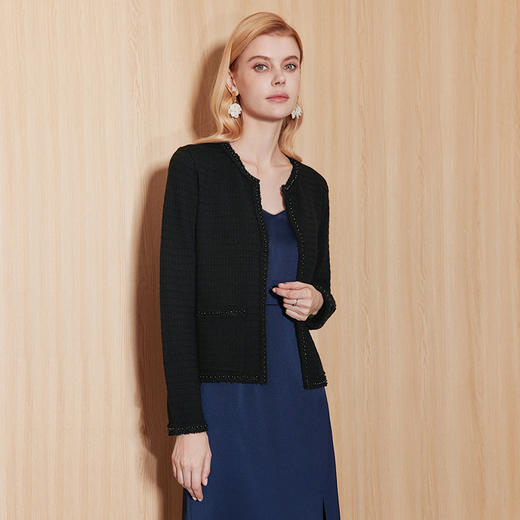 EITIE爱特爱秋季新款时尚通勤气质百搭短款针织开衫7101805 商品图3