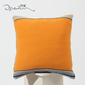 西藏手工艺氆氇羊绒抱枕SJF95P730W