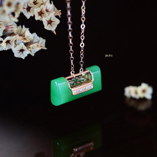 18K玫瑰金和田玉（碧玉）镶钻项链--平安锁/异形9*18mm/链长40+2cm 商品图7