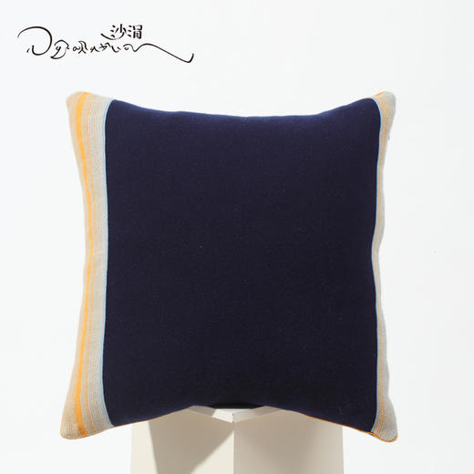 西藏手工艺氆氇羊绒抱枕SJF95P729W 商品图0
