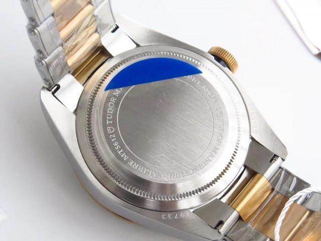 ZF厂帝舵启承碧湾79733N复刻表和正品对比还有多少差距?