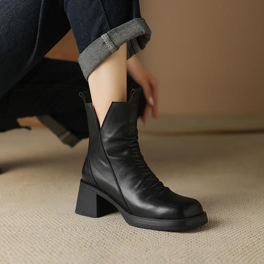 秋冬新款，头层牛皮粗跟圆头短靴YX-A1010 商品图12