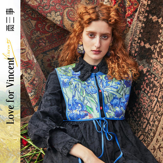 两三事梵高艺术时空要塞 2023秋季新款复古百搭绑带盘扣设计披肩 商品图0