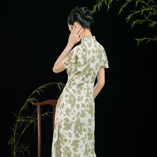 荷言GL 怜秋 绿色印花喇叭袖设计感旗袍 商品图2