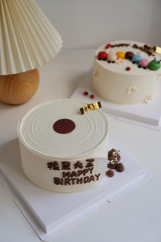 仿真卷纸蛋糕 商品图0